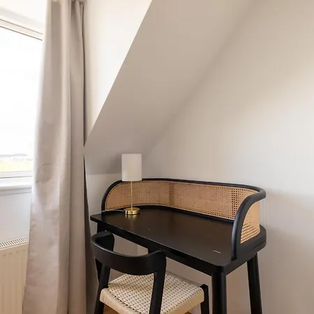 Bright 3br With Balcony And Amazing View