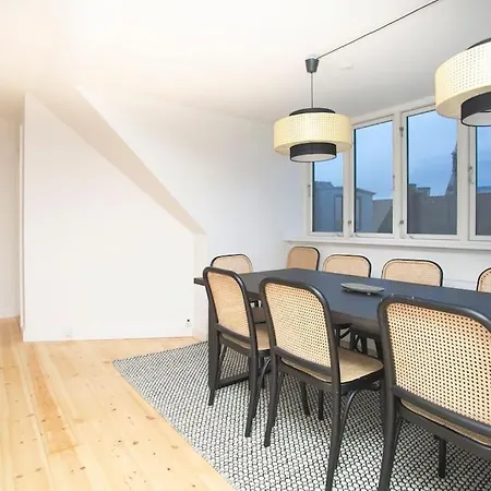 Bright 3br With Balcony And Amazing View * Copenhagen