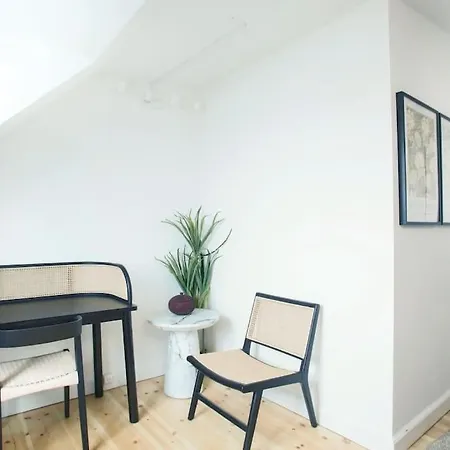 Bright 3br With Balcony And Amazing View Apartment *