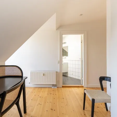 Апартаменты Bright 3br With Balcony And Amazing View Копенгаген