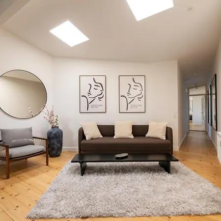 Bright 3br With Balcony And Amazing View