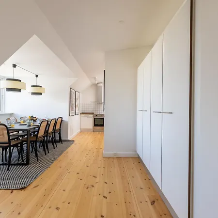 Bright 3br With Balcony And Amazing View Appartement *
