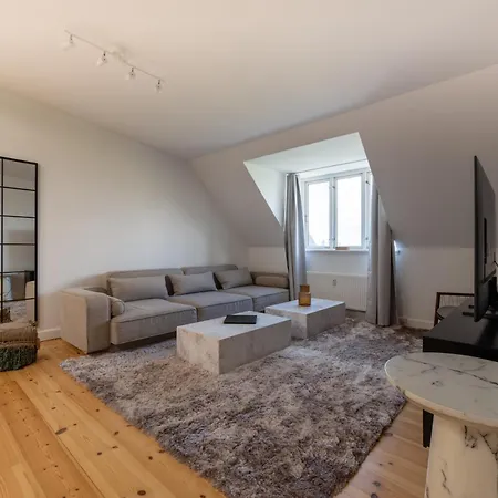 Διαμέρισμα Bright 3br With Balcony And Amazing View *