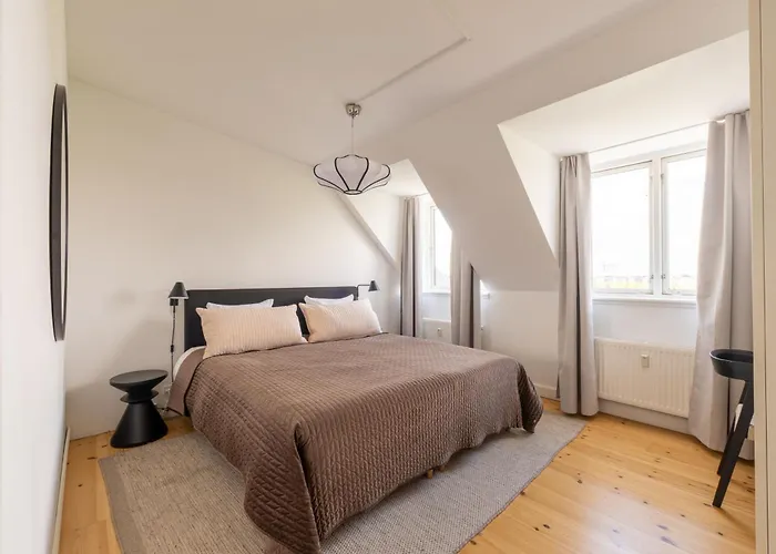 Bright 3br With Balcony And Amazing View