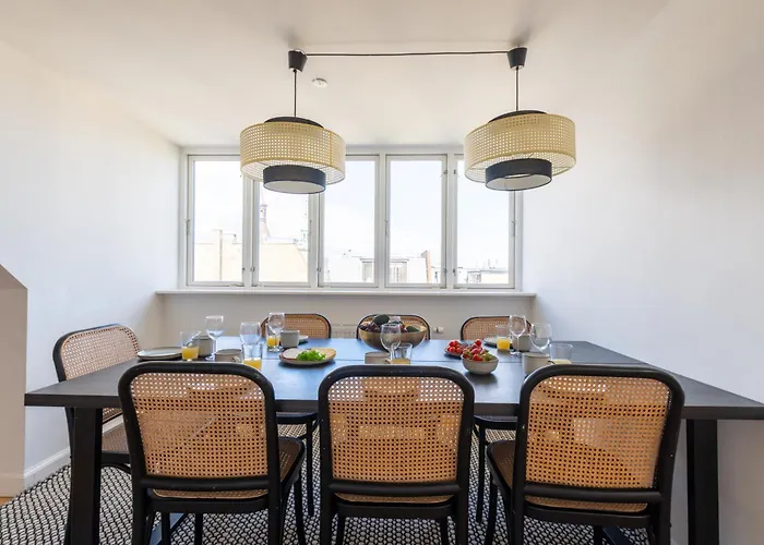 Bright 3br With Balcony And Amazing View アパート